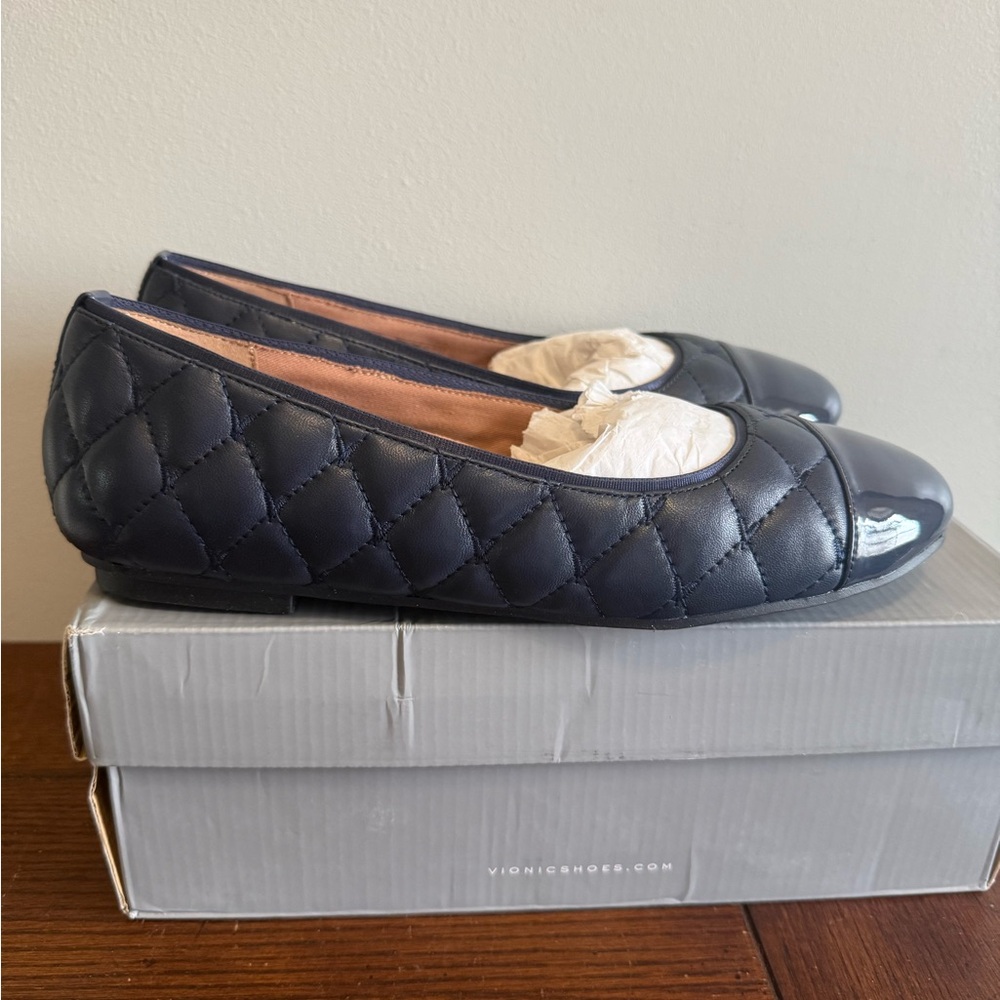 Quilted Navy Leather Women's Ballet Flats